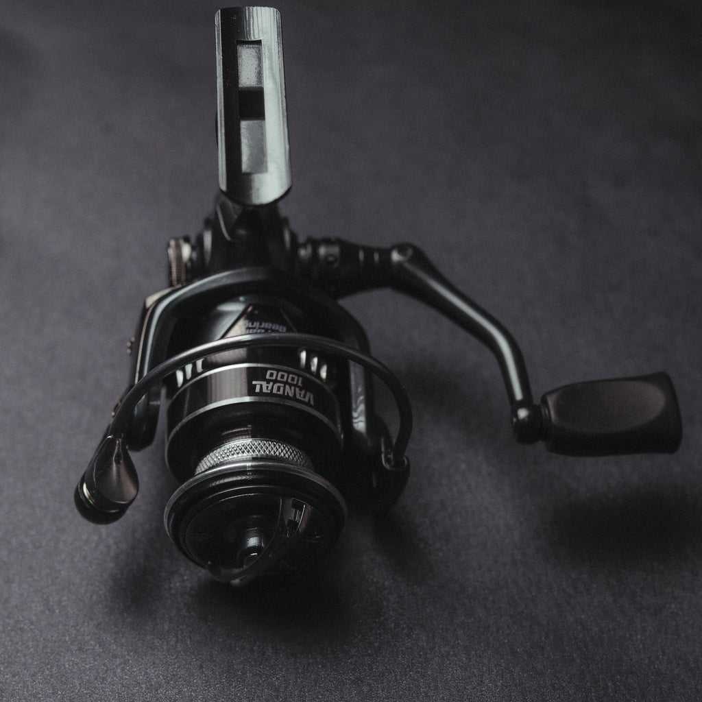 VANDAL SPINNING REEL