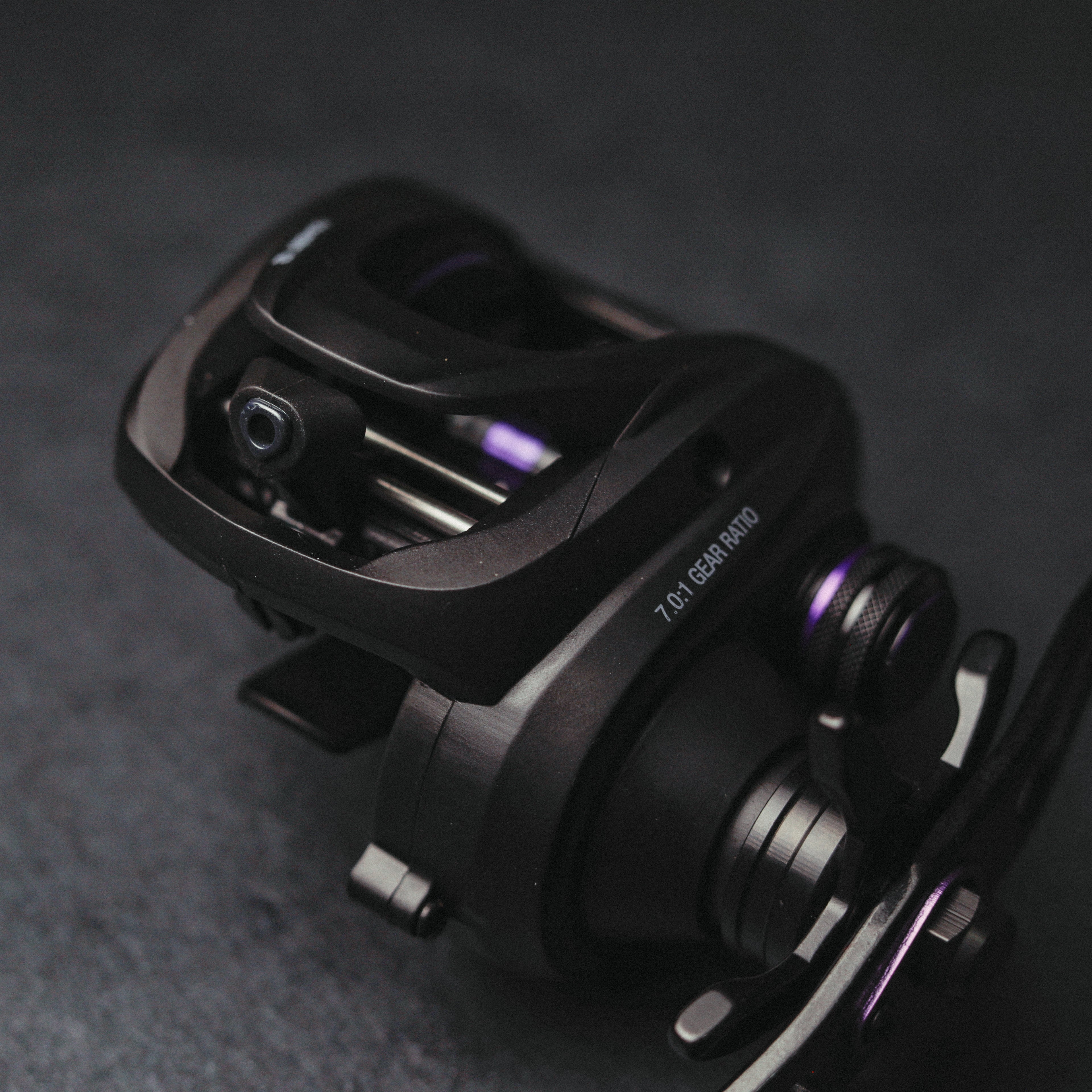 atc baitcaster reel PRC Casting Fishing Matte Black / Right / Size: 100 and the aluminum handle with an EVA knob feels comfortable after hours of use in your hands COMBAT V2 BAITCASTING REEL CBPV2201