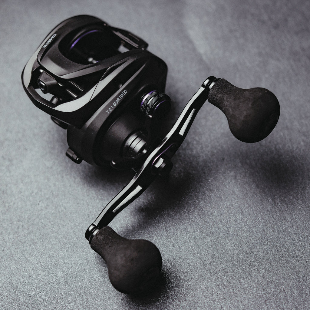 COMBAT V2 BAITCASTING REEL
