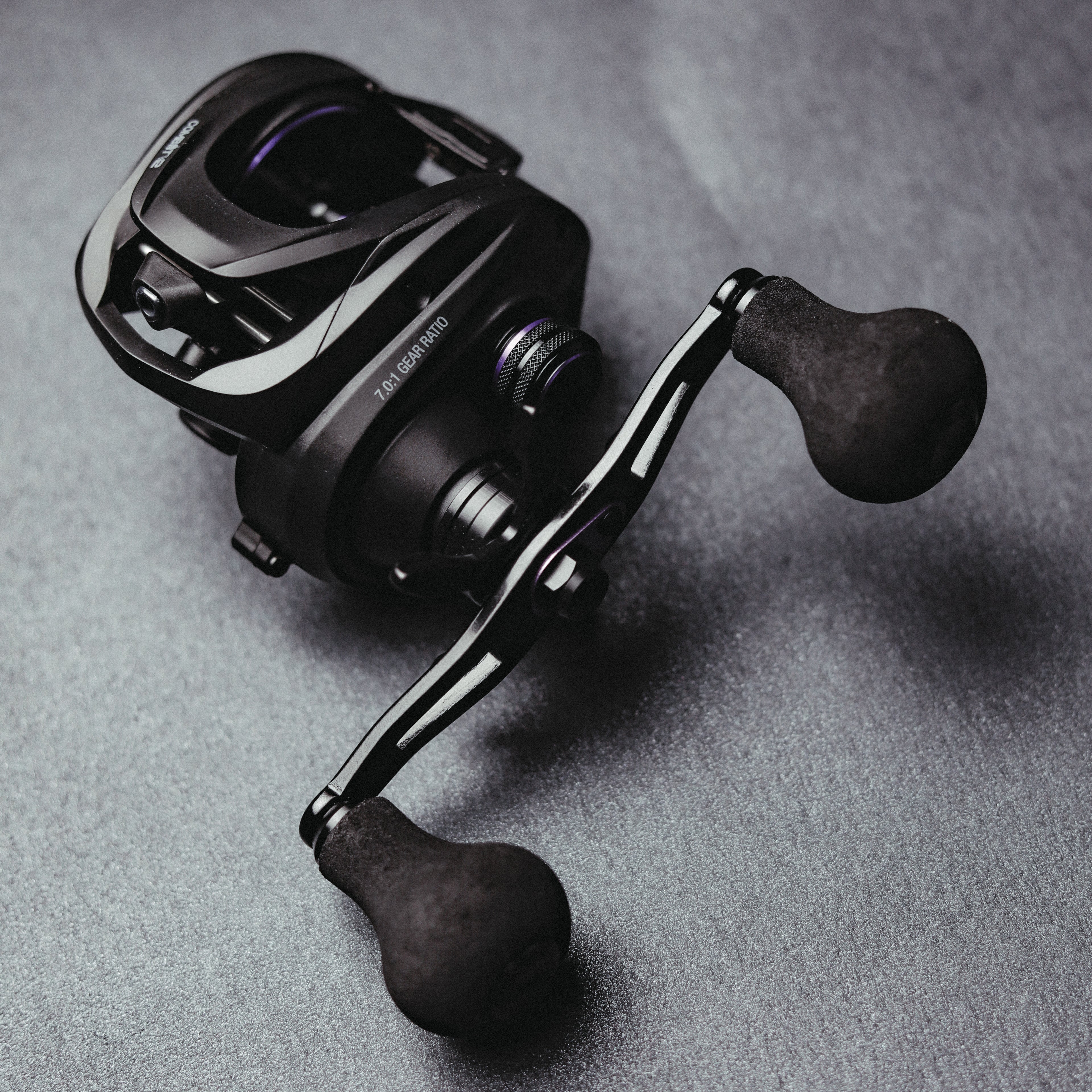 COMBAT V2 BAITCASTING REEL